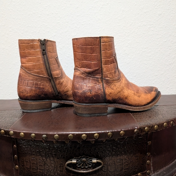 Frye Billy Croc Leather Inside Zip Ankle Booties Size 9 - Picture 9 of 14